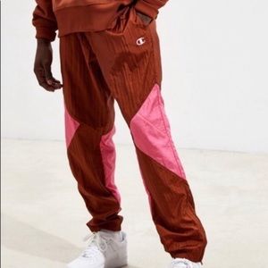 Champion nylon wind pants